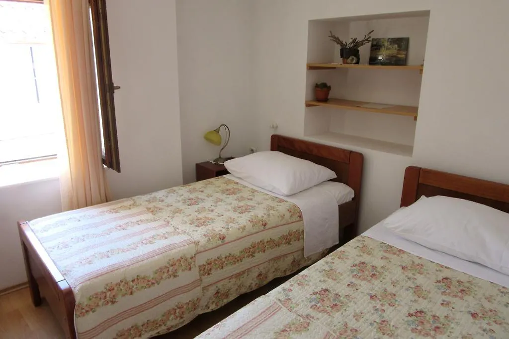Dobra Apartments Trogir 0*,  Chorvatsko